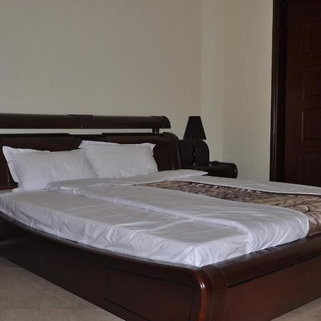 Biraj International Hotel Kampala Dış mekan fotoğraf