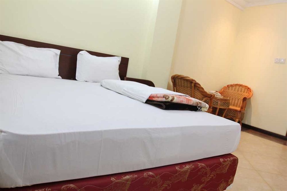 Biraj International Hotel Kampala Dış mekan fotoğraf