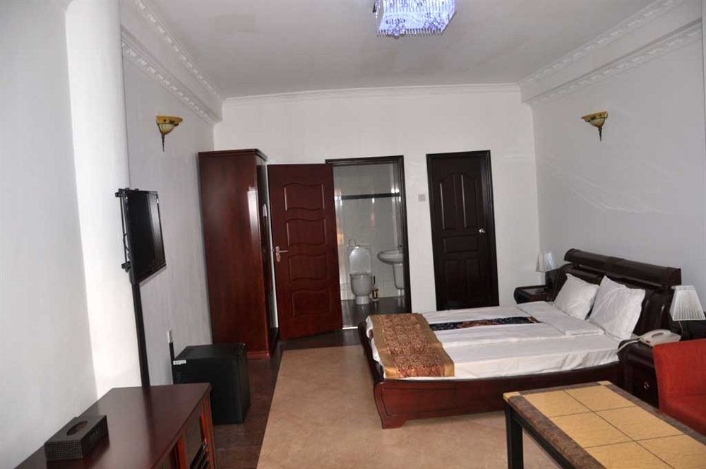 Biraj International Hotel Kampala Dış mekan fotoğraf