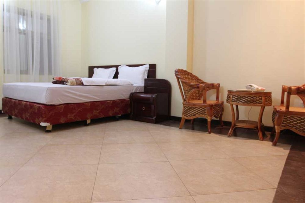 Biraj International Hotel Kampala Dış mekan fotoğraf